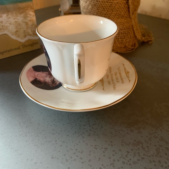 PRINCESS DIANA, Tea cup and Saucer, To commemorate the life of Diana. 1961-1997. - Picture 5 of 9